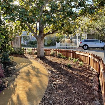Casimiro Landscaping Services - Front path and fence - Landscaping Near Me - Richmond, California Casimiro Landscaping Services - Front path and fence - Landscaping Near Me - Richmond, California