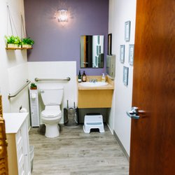 Horizon Neuropsychological Services - Ensuite bathroom at Horizon Neuropsychological Services, LLC, Littleton, CO.
