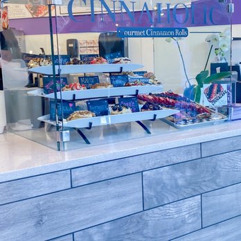 Cinnaholic - Bakeries Near Me - Des Moines, Iowa