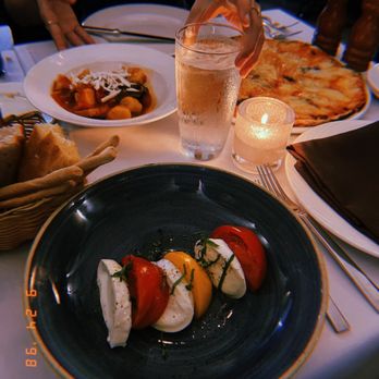 Piccolo Sogno - CAPRESE (GF), Gnocchi, Margerhita Pizza - Italian Near Me - Chicago, Illinois Piccolo Sogno - CAPRESE (GF), Gnocchi, Margerhita Pizza - Italian Near Me - Chicago, Illinois