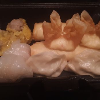 Dan's Kitchen Chinese Cuisine - Assorted dim sum platter - Chinese Near Me - Van Nuys, California