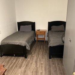 Simi Valley Sober Living - 2 man room