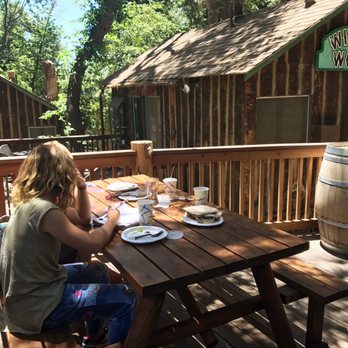 LouEddie's Pizza - Picnic tables - Pizza Near Me - Skyforest, California LouEddie's Pizza - Picnic tables - Pizza Near Me - Skyforest, California