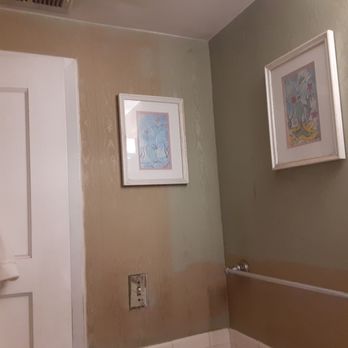 3J Wallpaper and Paint - My bathroom that I had the wallpaper removed and replaced. Also painted my ceiling. - Wallpapering Near Me - Los Angeles, California 3J Wallpaper and Paint - My bathroom that I had the wallpaper removed and replaced. Also painted my ceiling. - Wallpapering Near Me - Los Angeles, California