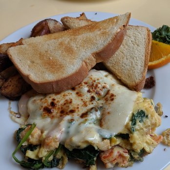 Carson's Store - Lobster, spinach and provolone cheese! - Breakfast & Brunch Near Me - Noank, Connecticut