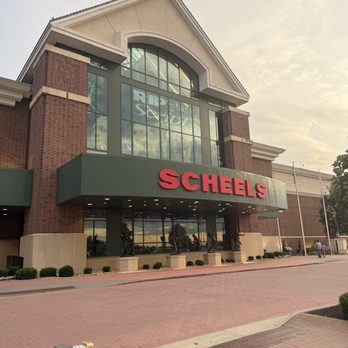 Scheels - Hunting & Fishing Supplies Near Me - Overland Park, Kansas