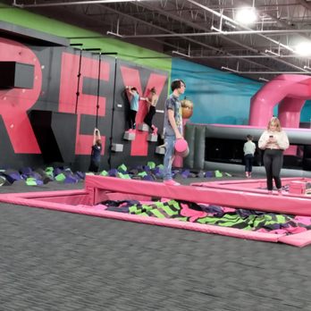 Flying Squirrel - Jumping is always fun with family and friends! - Trampoline Parks Near Me - Spokane Valley, Washington Flying Squirrel - Jumping is always fun with family and friends! - Trampoline Parks Near Me - Spokane Valley, Washington