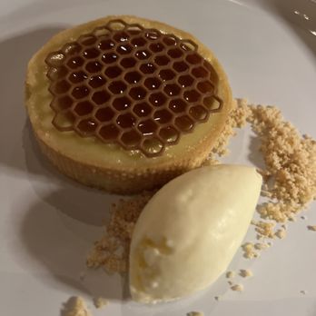 Légende - Corn tartelette - Canadian (New) Near Me - Quebec City, Quebec