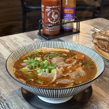 Papaya - Bun bo hui - Vietnamese Near Me - Sammamish, Washington