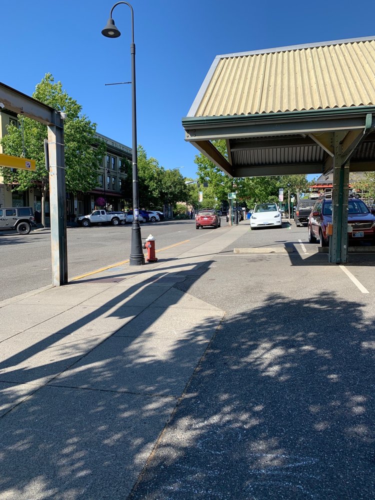 DOWNTOWN BELLINGHAM Updated August 2024 1310 Commercial St