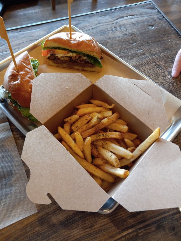 FORKLIFT Updated October 2024 201320 TransCanada Highway W