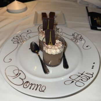 Eiffel Tower Restaurant - Chocolate mousse - French Near Me - Las Vegas, Nevada Eiffel Tower Restaurant - Chocolate mousse - French Near Me - Las Vegas, Nevada