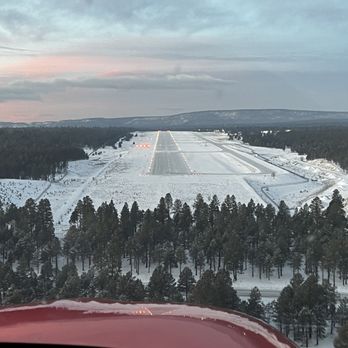 Eastin Aviation - Landing in Prescott in the snow - Flight Instruction Near Me - Mesa, Arizona Eastin Aviation - Landing in Prescott in the snow - Flight Instruction Near Me - Mesa, Arizona