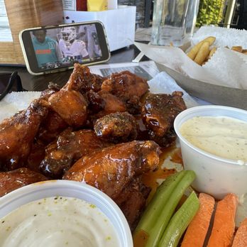 Germantown Pub - Trifecta wings - Pubs Near Me - Nashville, Tennessee Germantown Pub - Trifecta wings - Pubs Near Me - Nashville, Tennessee
