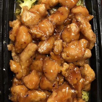 Kodo Hibachi Sushi - General Tsao's chicken with white meat - Sushi Bars Near Me - Gambrills, Maryland