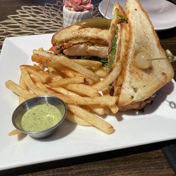 Yantra Kitchen - Crispy Butter Chicken Sandwich with masala fries - Indian Near Me - Artesia, California