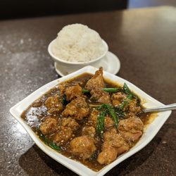 Royal Jasmine - Spicy garlic chicken