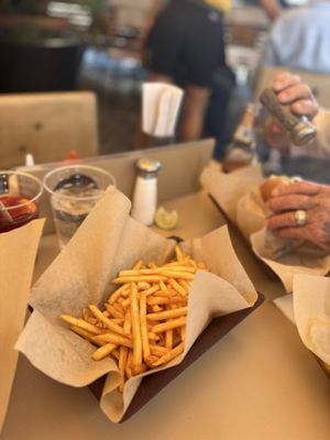 Tyler's Burgers by null