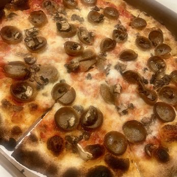 Dough Dudes Pizza - Italian sausage and mushroom - Pizza Near Me - West Covina, California