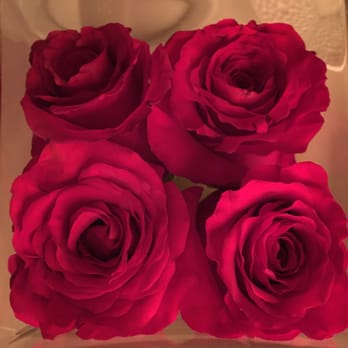 Charleston - Love the roses they've got, so romantic - New American Near Me - Baltimore, Maryland Charleston - Love the roses they've got, so romantic - New American Near Me - Baltimore, Maryland