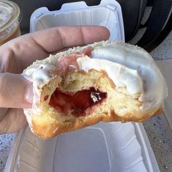 Barrio Donas - Guava Maria donut - Donuts Near Me - San Diego, California