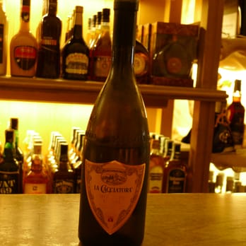 Mair Mair - 2011 La Cacciatora Moscato D'Asti. Delish!!! - Shopping Centers Near Me - Vipiteno, Sterzing, BZ