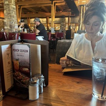 Lazy Dog Restaurant & Bar - Comfort Food Near Me - Folsom, California