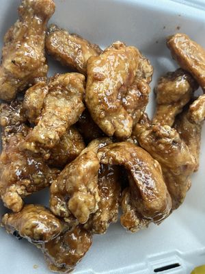 Cora's Best Chicken Wings by null
