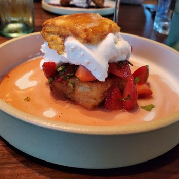 Yardbird - Strawberry shortcake - Southern Near Me - Dallas, Texas