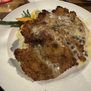 Public House Pub Quechee - Chicken schnitzel - American Near Me - Quechee, Vermont Public House Pub Quechee - Chicken schnitzel - American Near Me - Quechee, Vermont