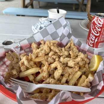 Smithsonian Chowder House - Clam special 16.00 - Seafood Near Me - West Hatfield, Massachusetts