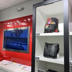 Tumi Outlet
