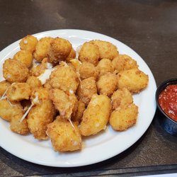 The Half Wall DeLand - Cheese curds