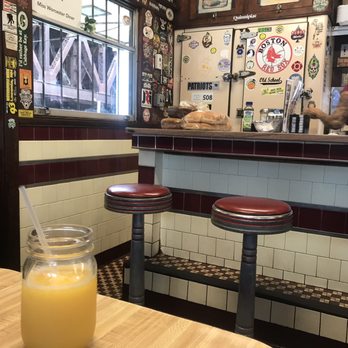 Miss Worcester Diner - Diners Near Me - Worcester, Massachusetts