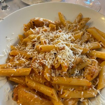 Alberto's Ristorante - Chicken ala Vodka - Italian Near Me - Hyannis, Massachusetts