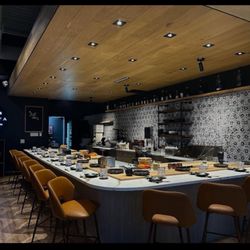 Nomiya Handroll & Izakaya - The bar area