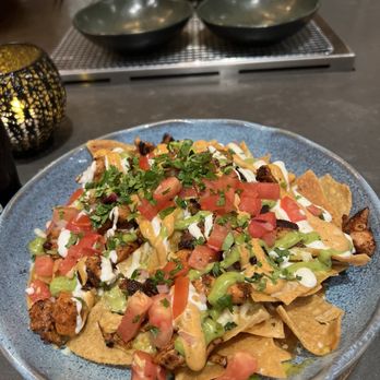 Descanso Restaurant - Chicken Nachos - Mexican Near Me - Los Angeles, California Descanso Restaurant - Chicken Nachos - Mexican Near Me - Los Angeles, California
