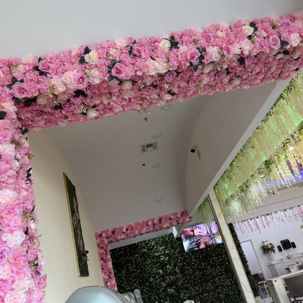 Veneto Nails - Ceiling decor - Nail Salons Near Me - San Antonio, Texas Veneto Nails - Ceiling decor - Nail Salons Near Me - San Antonio, Texas