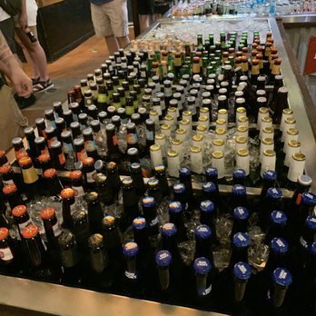 Terry Black's Barbecue - Your choice of drinks including alcoholic. They also have fountain drinks. - Barbeque Near Me - Austin, Texas Terry Black's Barbecue - Your choice of drinks including alcoholic. They also have fountain drinks. - Barbeque Near Me - Austin, Texas