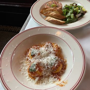 Le Diplomate - Ravioli and steak tartare - Brasseries Near Me - Washington, DC, District of Columbia
