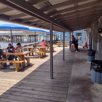 Lone Cabbage Fish Camp - Seating - Seafood Near Me - Cocoa, Florida