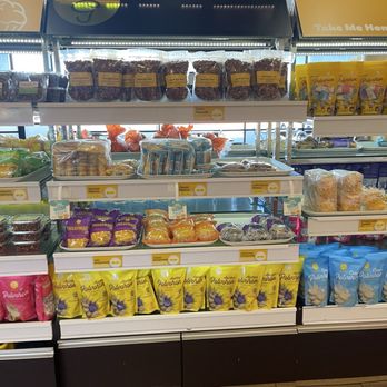 Goldilocks - Bakeries Near Me - Las Vegas, Nevada