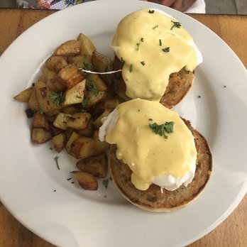Brunch - Crab cake benedict - Breakfast & Brunch Near Me - Paso Robles, California