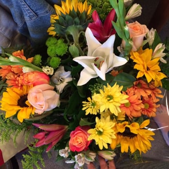 LV Flowers - Florists Near Me - Cotati, California