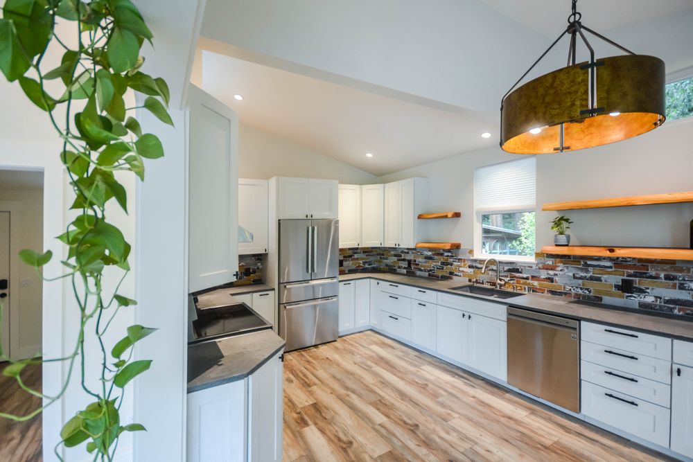 BROADHEAD CONSTRUCTION Updated September 2024 Request Consultation