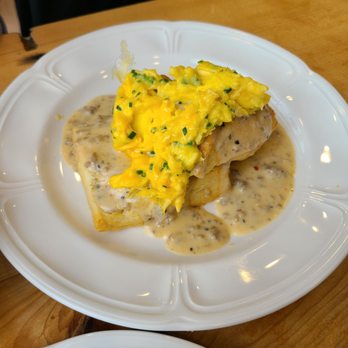 Roux Diner - Biscuits and gravy - yum! - Breakfast & Brunch Near Me - Chicago, Illinois Roux Diner - Biscuits and gravy - yum! - Breakfast & Brunch Near Me - Chicago, Illinois