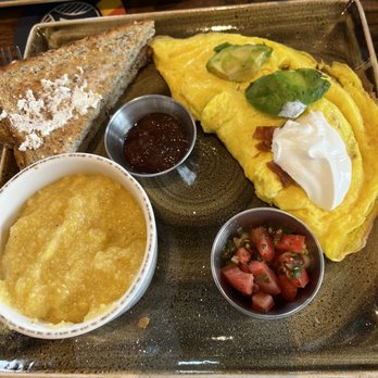 First Watch - Omelette and grits - Breakfast & Brunch Near Me - Richmond, Kentucky