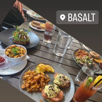 Basalt - Smoked salmon eggs Benedict (w/potatoes) Bloody Mary & avocado toast - New American Near Me - Honolulu, Hawaii
