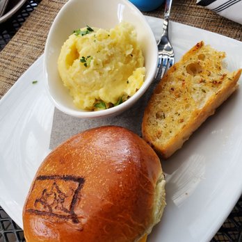Second Street American Bistro - Kid's hamburger - Oh my, the garlic bread - American Near Me - Williamsburg, Virginia Second Street American Bistro - Kid's hamburger - Oh my, the garlic bread - American Near Me - Williamsburg, Virginia