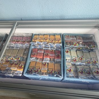 Paleteria Yneveria La Super - One case (out of two) of the paleta options. - Ice Cream & Frozen Yogurt Near Me - Vancouver, Washington Paleteria Yneveria La Super - One case (out of two) of the paleta options. - Ice Cream & Frozen Yogurt Near Me - Vancouver, Washington